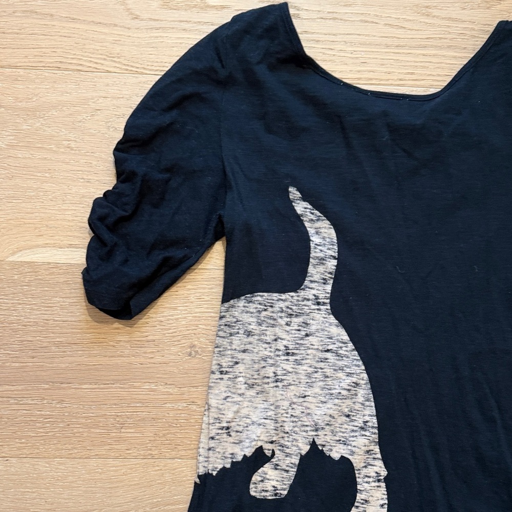Anthropologie Black Short-Sleeve Tee with Heather Gray Dog Silhouette size S - Picture 12 of 14